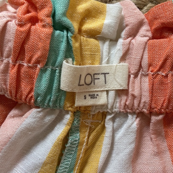 Loft size small high waisted linen shorts - Picture 3 of 4